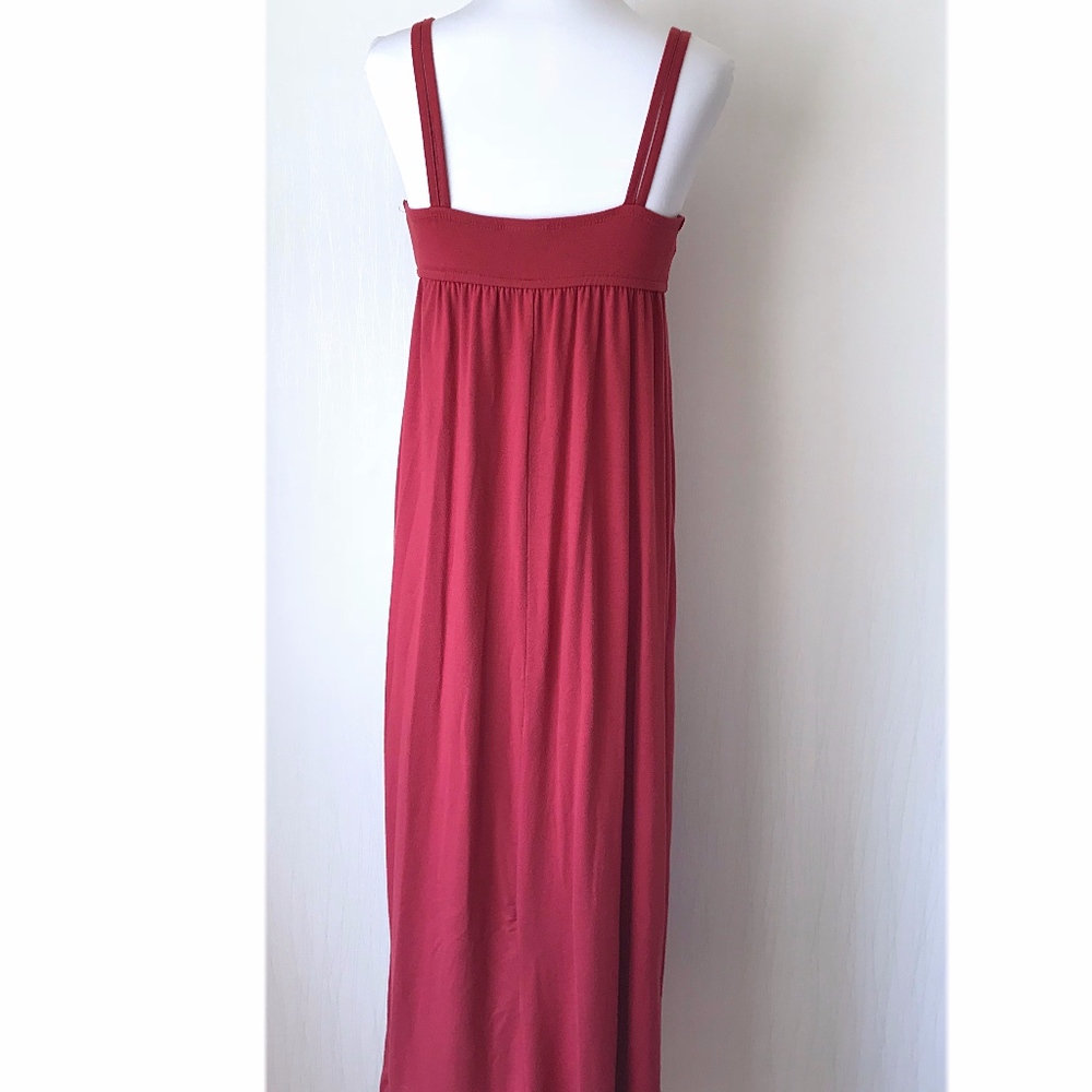 Sleeveless Maxi Dress - Picture 5 of 8